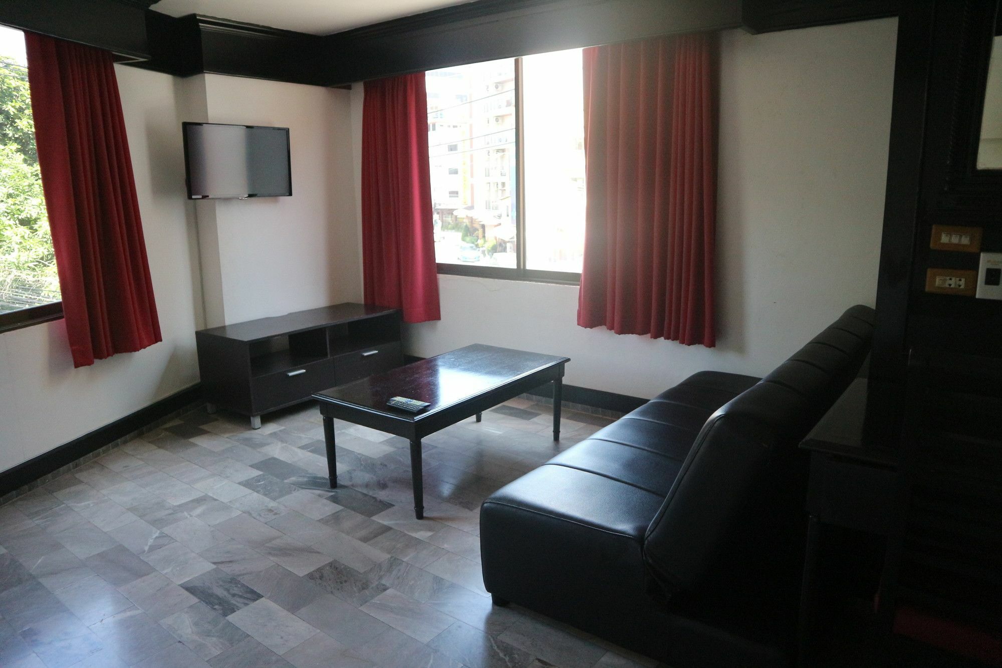 Patong Holiday Dream Hotel מראה חיצוני תמונה